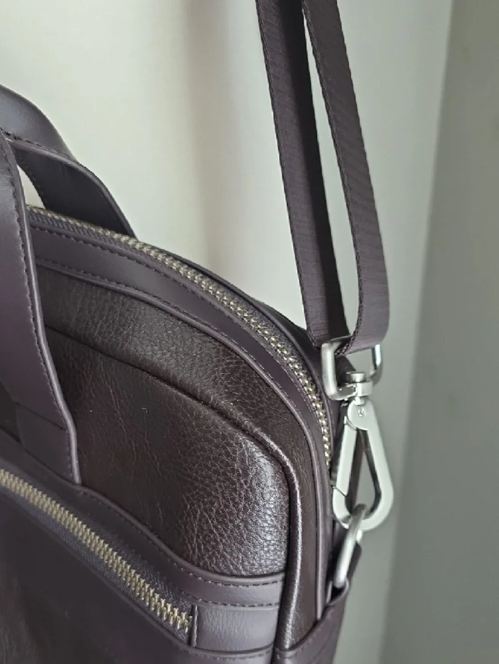 Tommy Hilfiger Men's Dark Brown Laptop Briefcase with Shoulder Strap